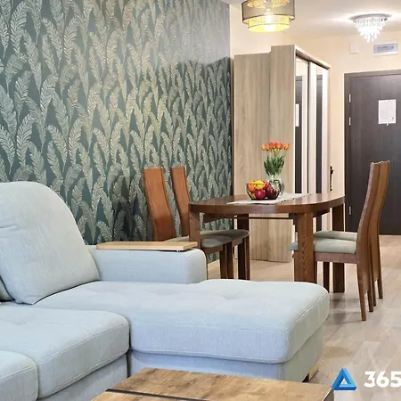 365pam - W Porcie Daire